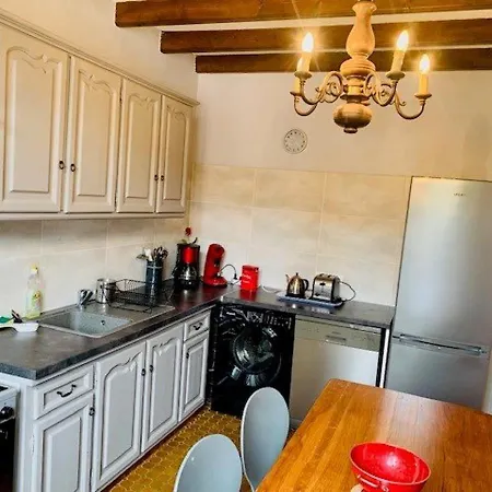Appartement Confortable T2 Au Centre D'amelie-les-bains, Proche Thermes, Tres Bien Equipe, Pour 2 Personnes - Fr-1-703-153